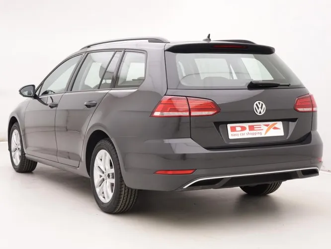 Volkswagen Golf Variant 1.0 TSi 115 Comfortline + GPS + Sport Seats + ALU Image 4