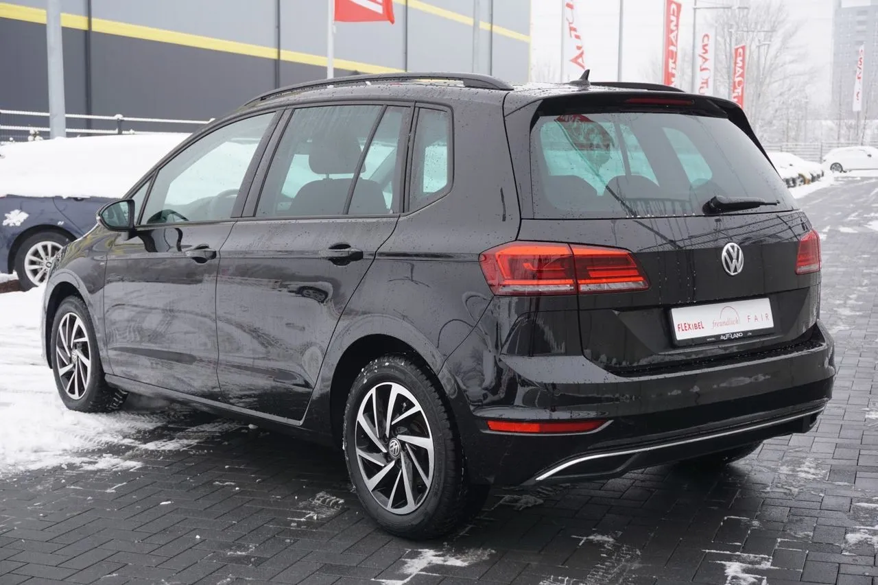 Volkswagen Golf Sportsvan Join 1.0 TSI...  Image 2