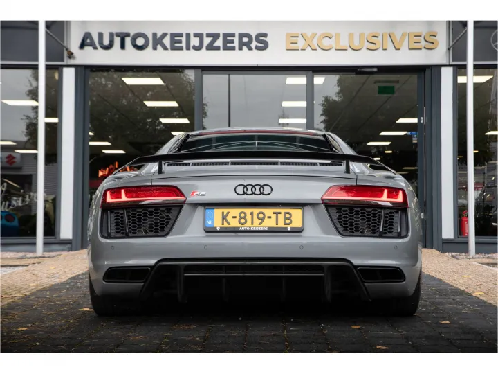 Audi R8 5.2 FSI quattro Plus  Image 5