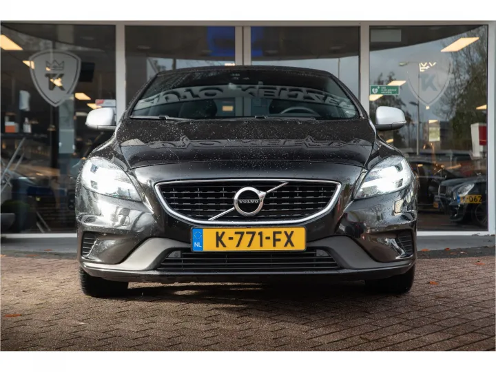 Volvo V40 1.5 T3 R Line  Image 2