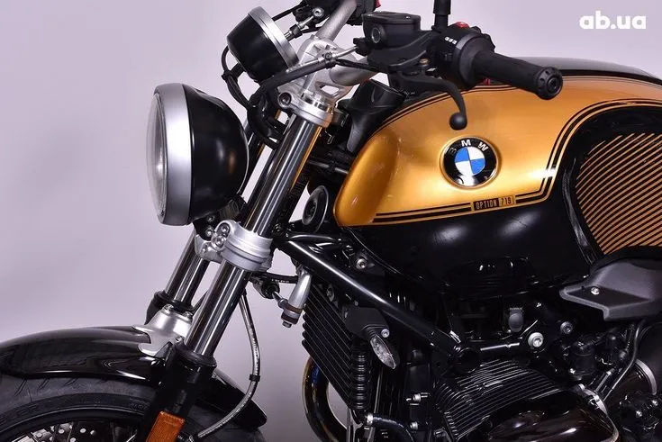 BMW R Image 8